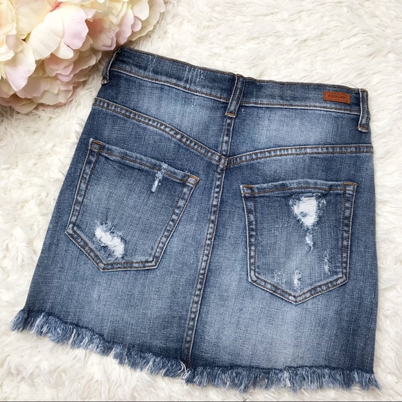 CUTIE DISTRESSED DENIM - Picture 3 of 4